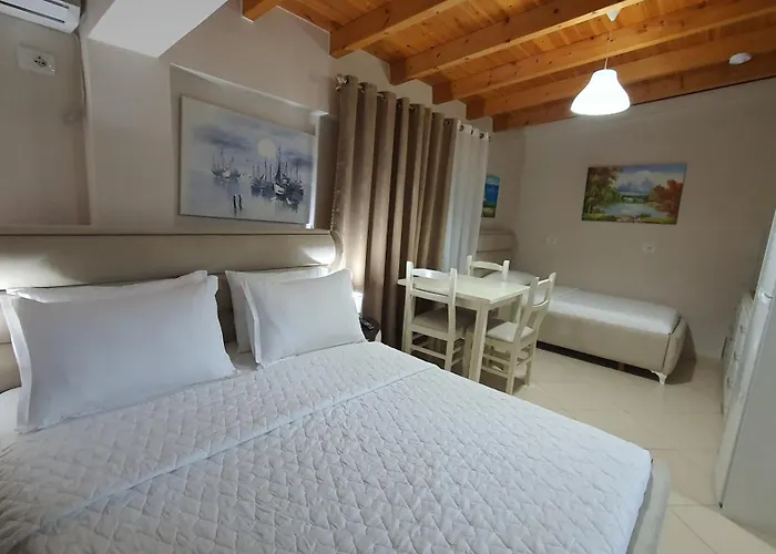 Hotel Vila Alvin & Apartments Sarande photo